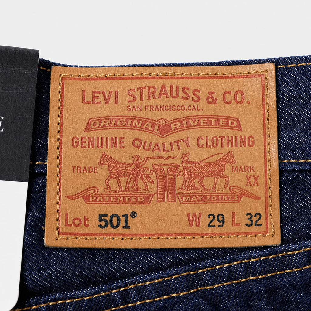 Levi's 501 セルビッジデニム ボタンフライ ストレート デニムパンツ（赤耳）